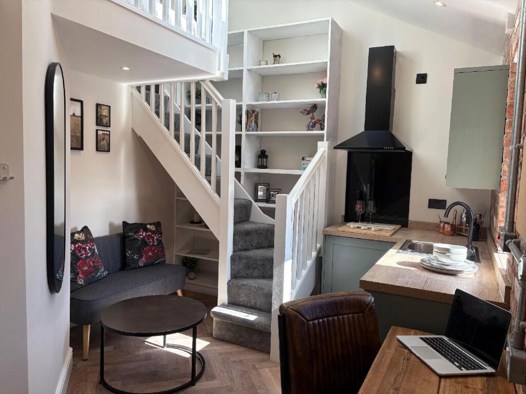 Additional image 8 of U 71 Raddlebarn Road, Selly Oak, Birmingham, West Midlands, B29