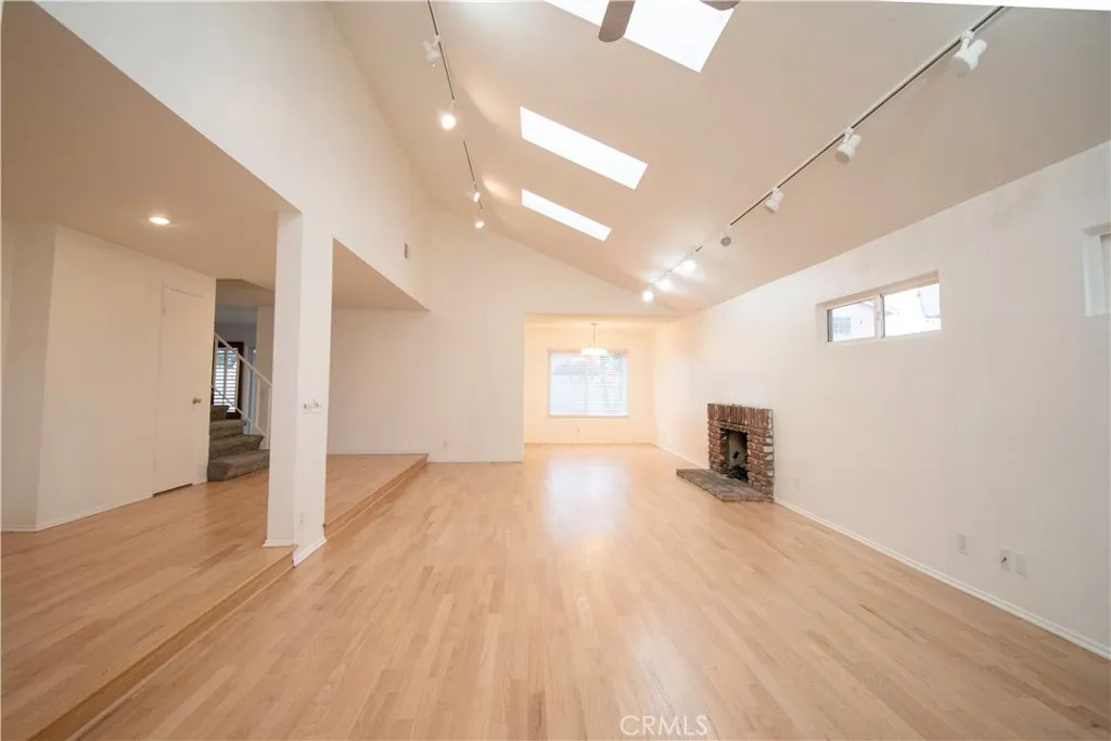 Additional image 26 of 3117 S Linda Way, Santa Ana, CA 92704