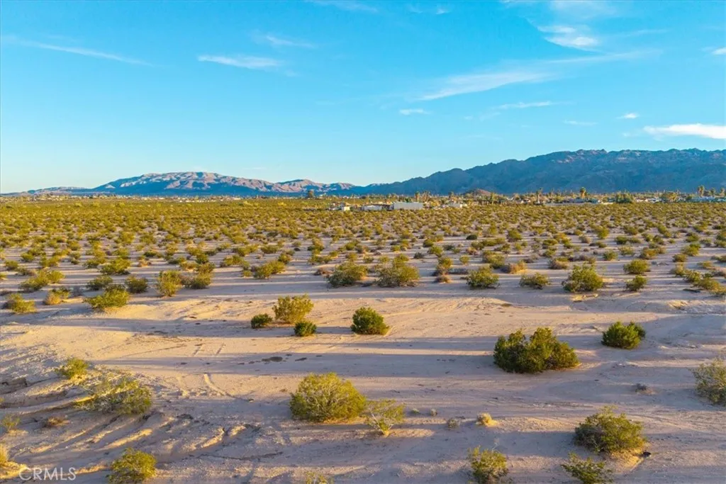Additional image 73 of 3 Laura Lane, 29 Palms, CA 92277