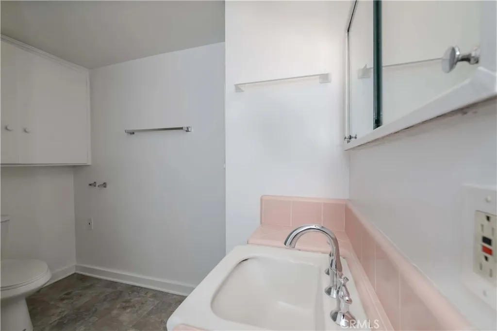 Additional image 38 of 358 E 11th St, Upland, CA 91786