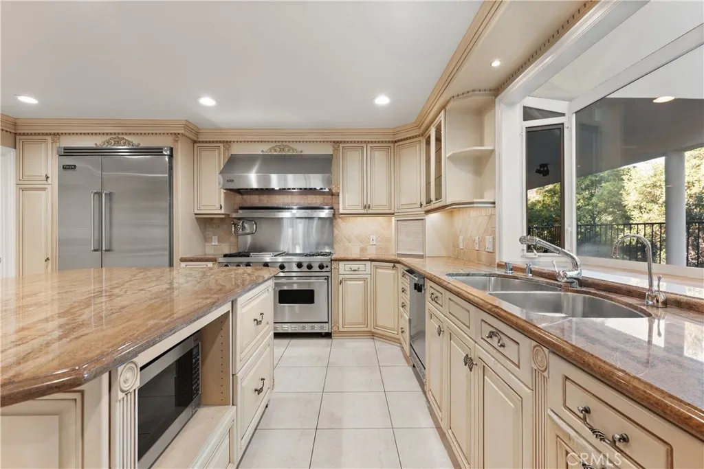 Additional image 14 of 8152 Tianna Road, Los Angeles, CA 90046