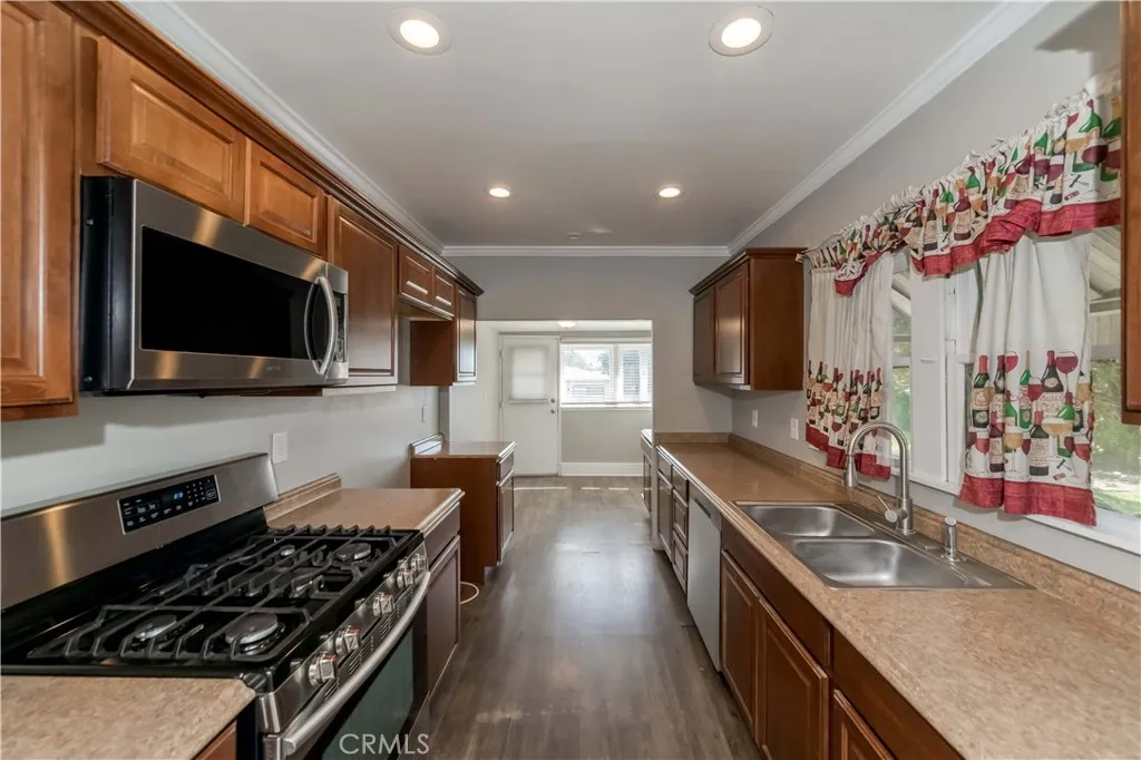 Additional image 5 of 358 E 11th St, Upland, CA 91786