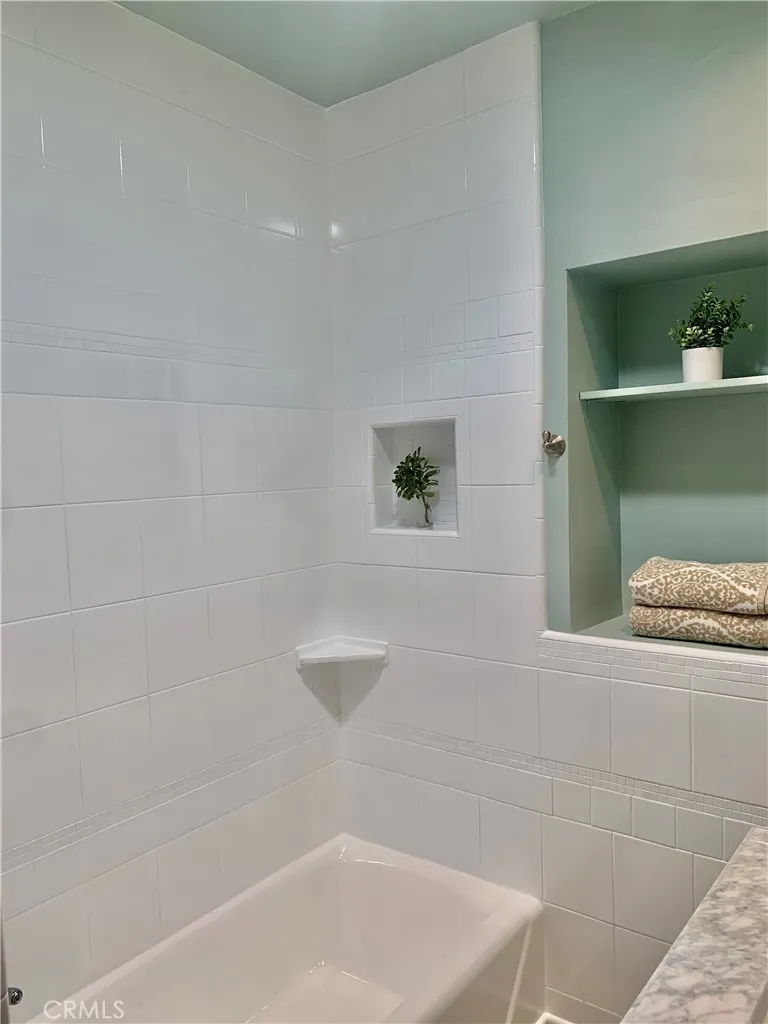 Additional image 26 of 305 Roycroft Ave, Long Beach, CA 90814