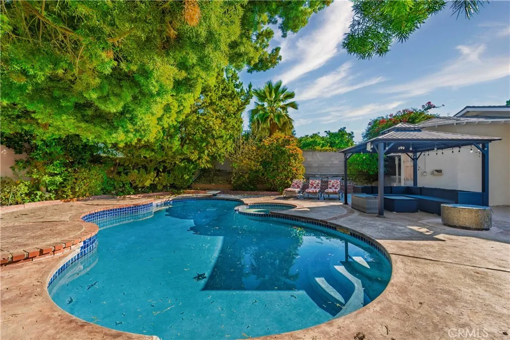 Additional image 46 of 21711 Mulholland, Woodland Hills, CA 91364