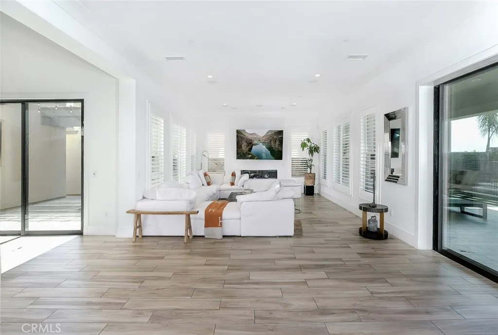 Additional image 16 of 20300 W Windsor Lane, Northridge, CA 91326