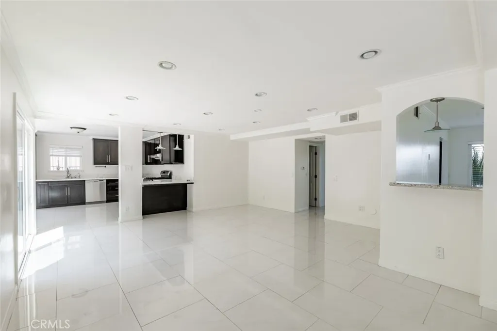 Additional image 13 of 24526 Calvert Street, Woodland Hills, CA 91367