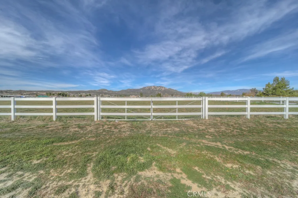 Additional image 3 of 300 Flightline Way, Aguanga, CA 92536