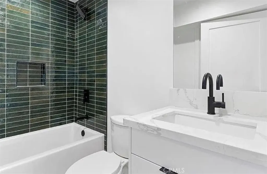 Additional image 16 of 6417 Lexington Avenue, Los Angeles, CA 90038