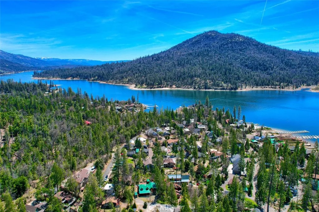 Additional image 59 of Dogwood Creek Drive, Bass Lake, CA 93604