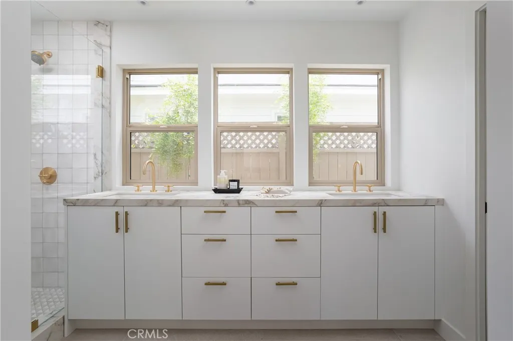 Additional image 59 of 212 E 19th Street, Costa Mesa, CA 92627