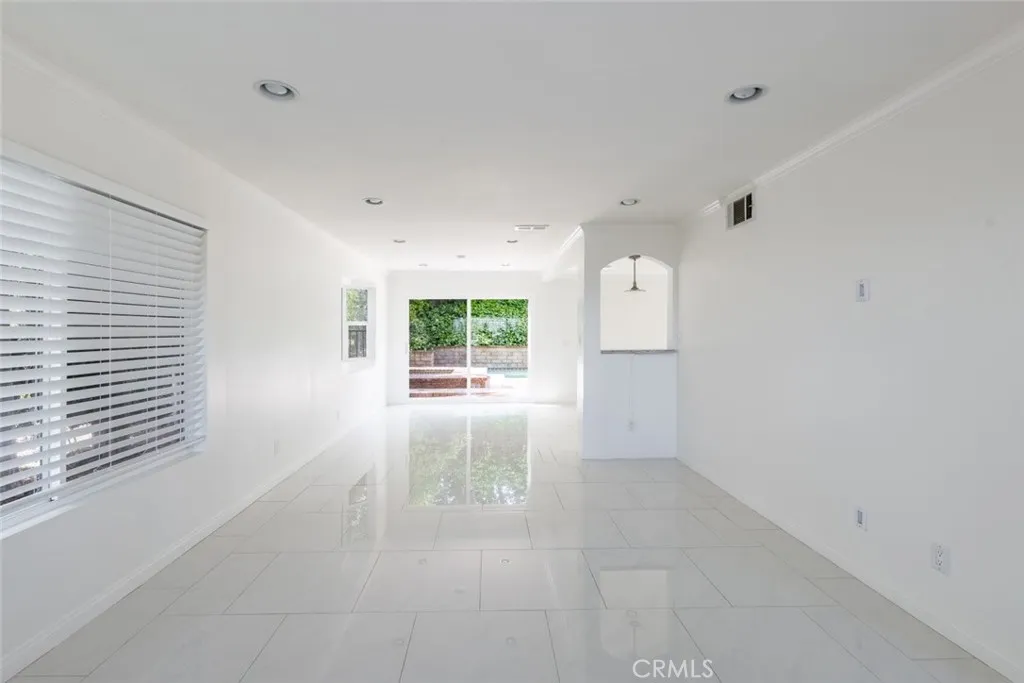 Additional image 9 of 24526 Calvert Street, Woodland Hills, CA 91367