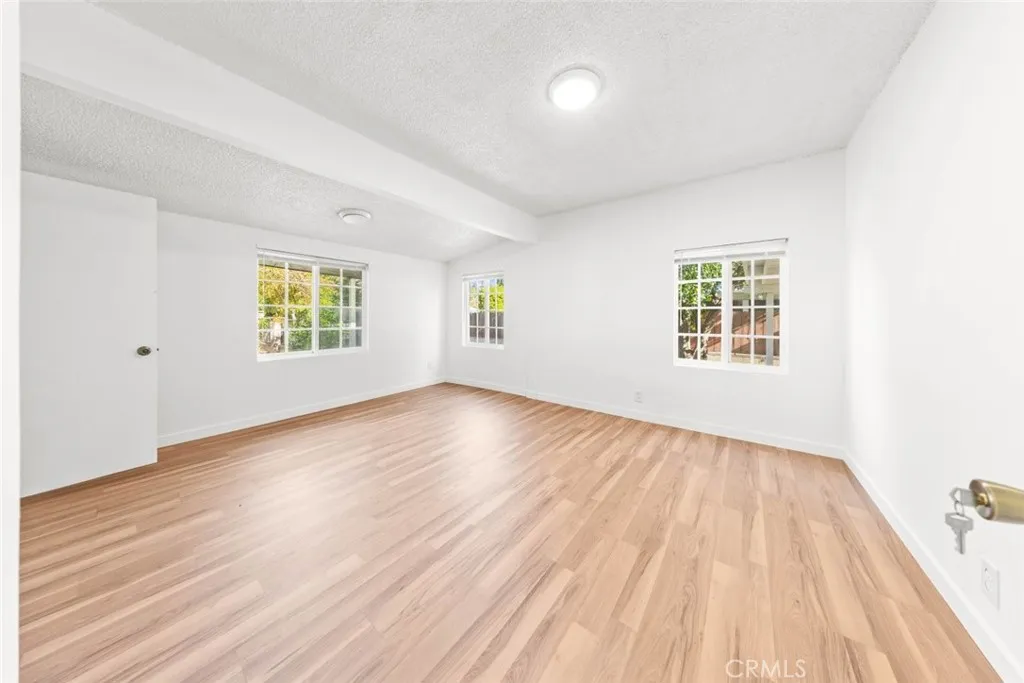 Additional image 67 of 19148 Saticoy Street, Reseda, CA 91335