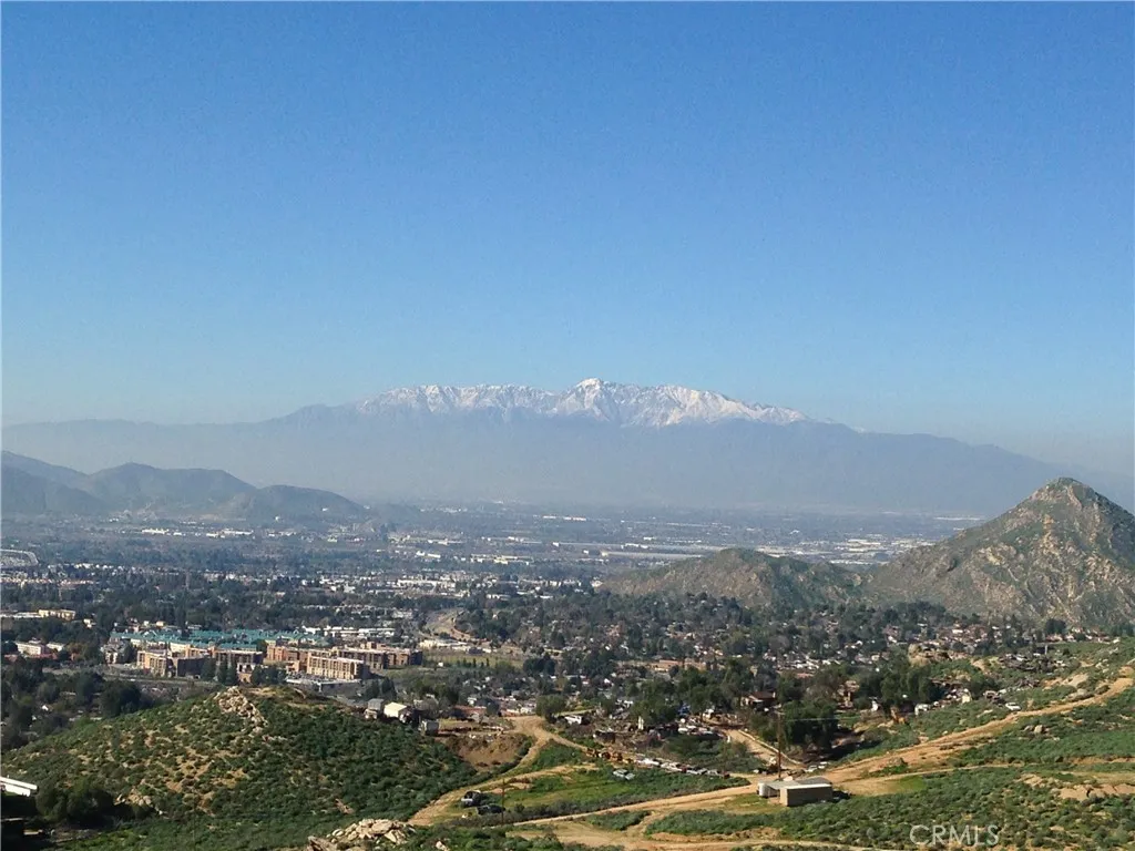 Additional image 2 of 20610 Hill Top Drive, Riverside, CA 92507