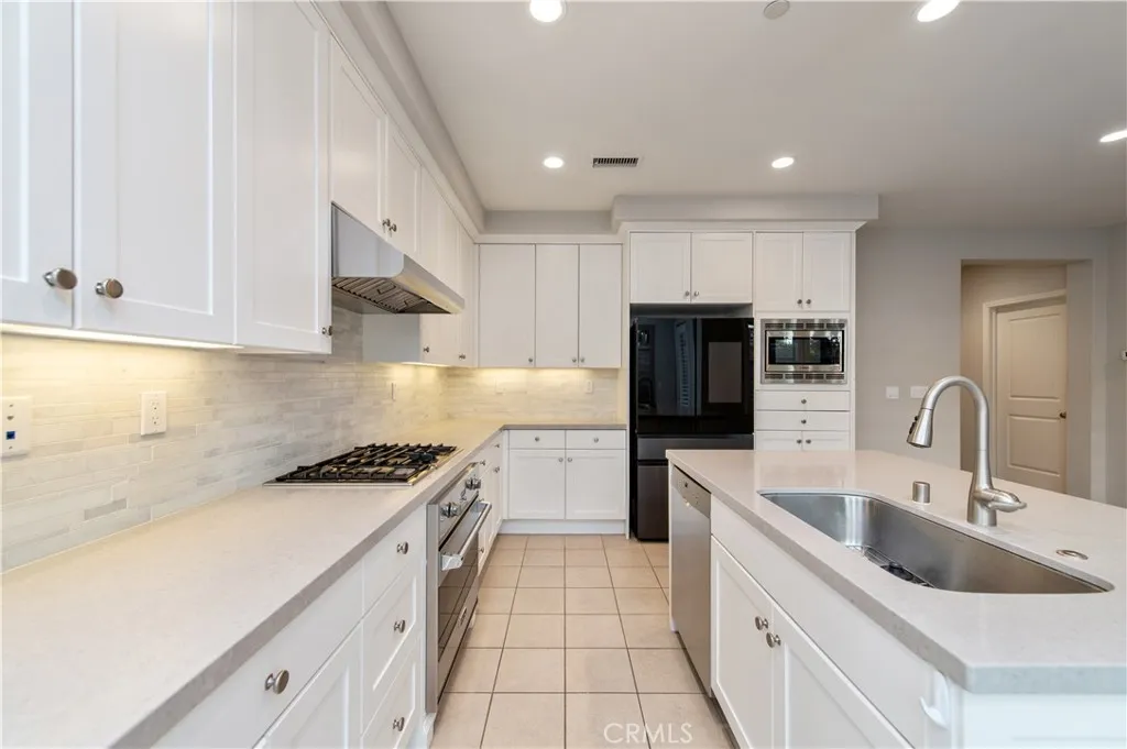 Additional image 12 of 143 Augustine, Irvine, CA 92618