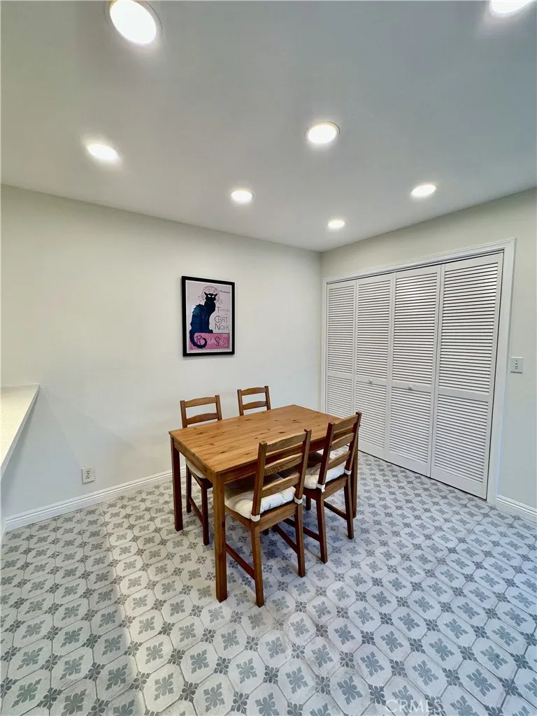 Additional image 38 of 19 Dartmouth, Irvine, CA 92612