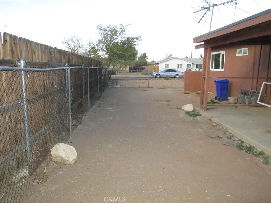 Additional image 34 of 21831 Arapahoe Avenue Unit 3, Apple Valley, CA 92307