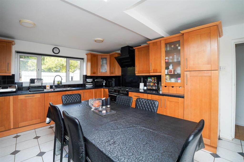 Additional image 5 of Fox Hollies Road, Acocks Green, B27