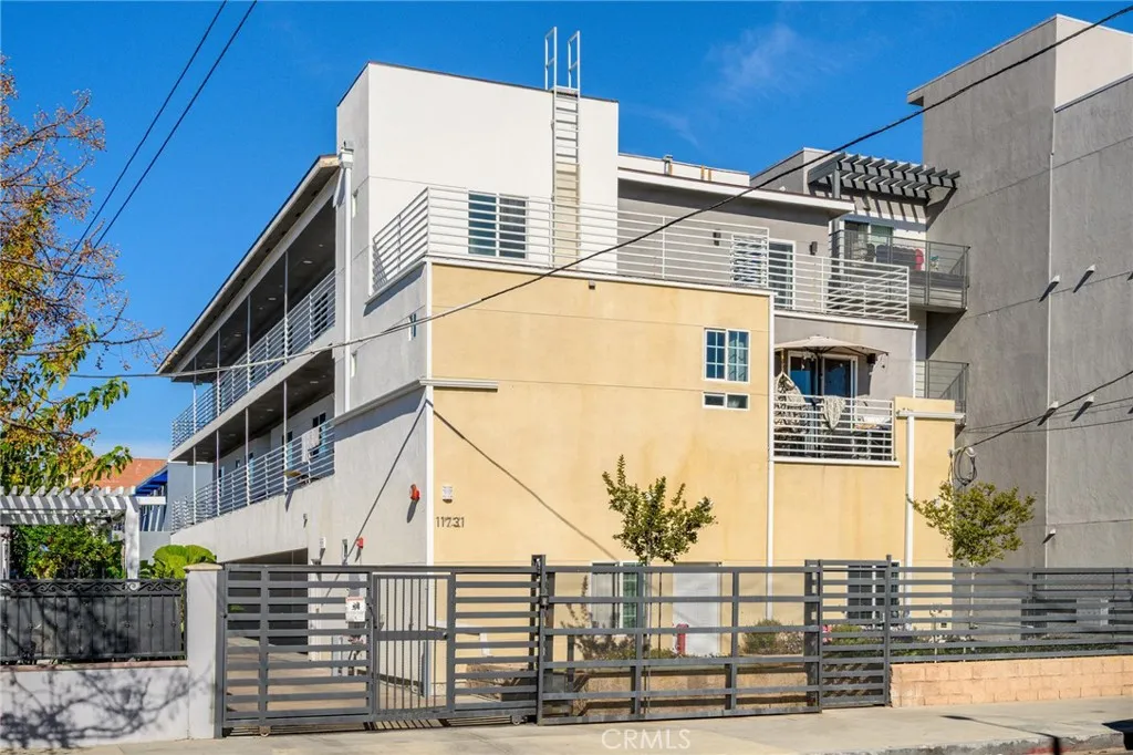 Additional image 19 of 11731 Runnymede Street Unit 3, North Hollywood, CA 91605