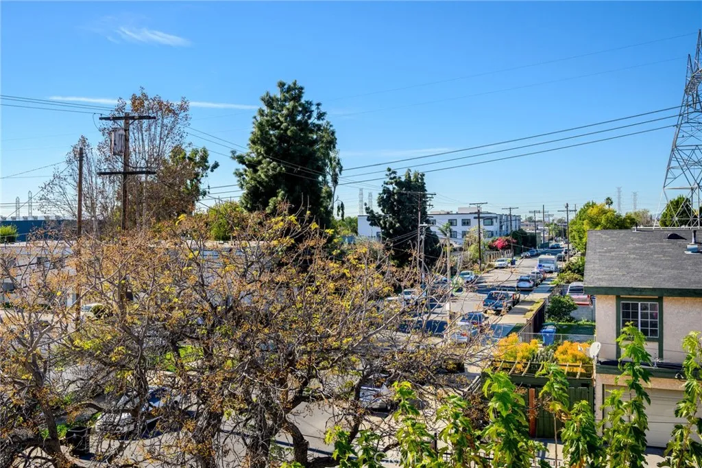 Additional image 33 of 11731 Runnymede Street Unit 3, North Hollywood, CA 91605