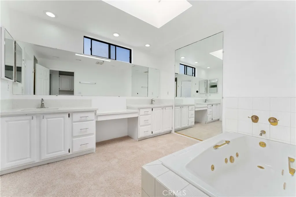 Additional image 21 of 1230 E Ocean Blvd, Long Beach, CA 90802