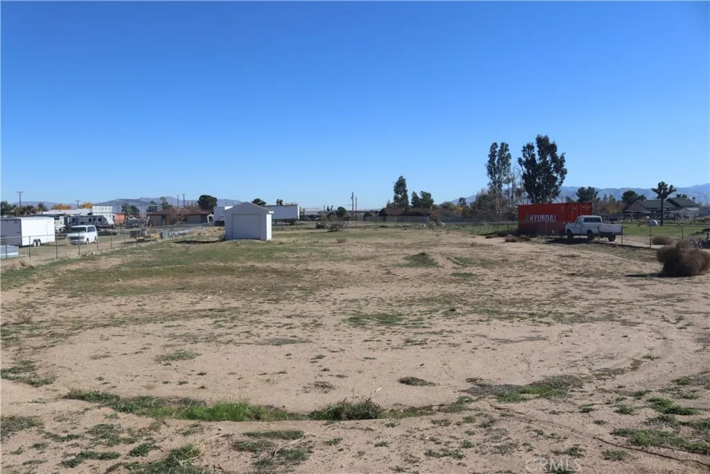 Additional image 18 of 11243 Pinon Avenue, Hesperia, CA 92345