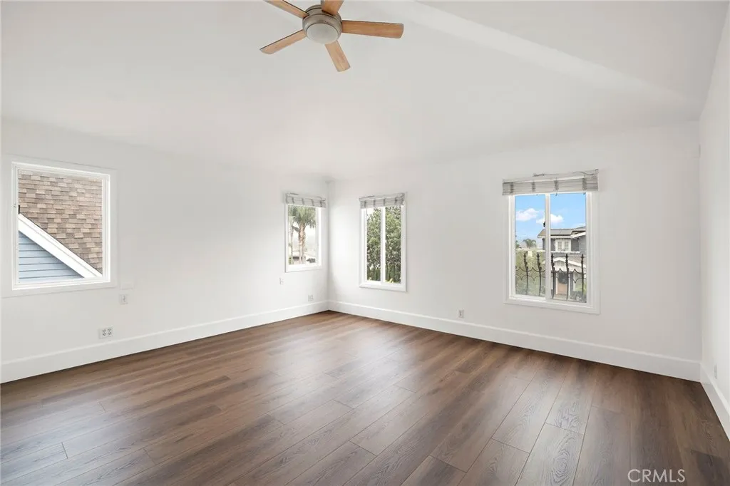 Additional image 56 of 377 Roycroft Avenue, Long Beach, CA 90814