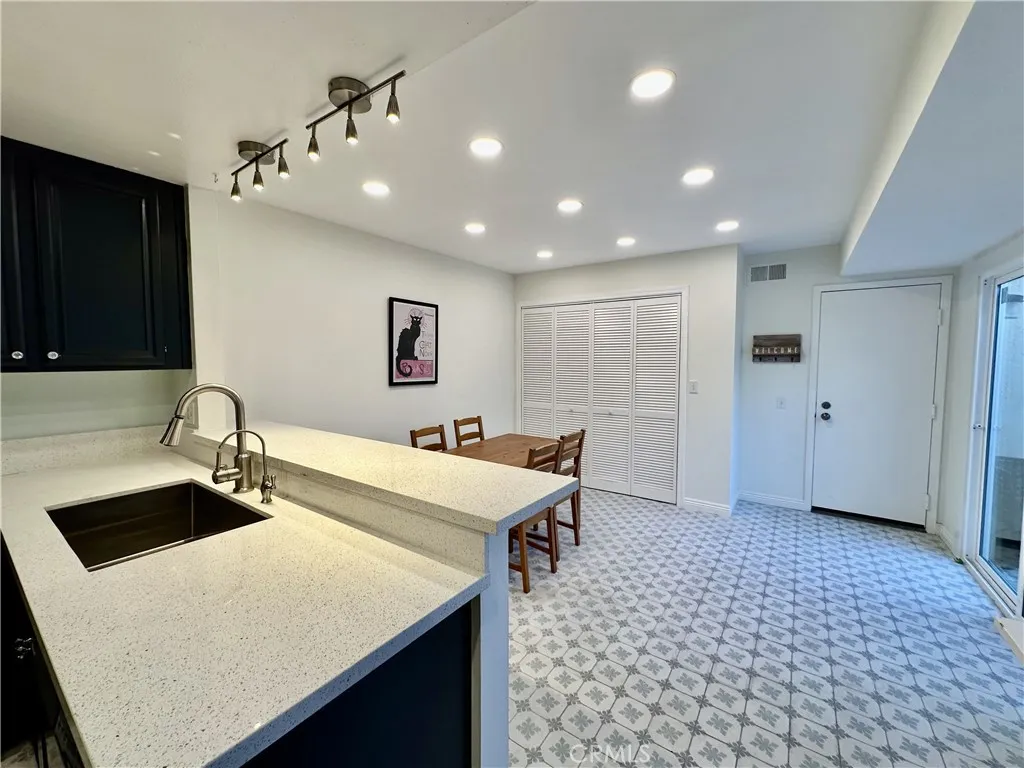 Additional image 8 of 19 Dartmouth, Irvine, CA 92612