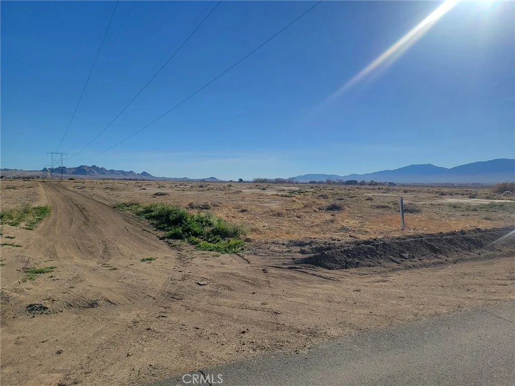 Additional image 29 of Locust, Lucerne Valley, CA 92356