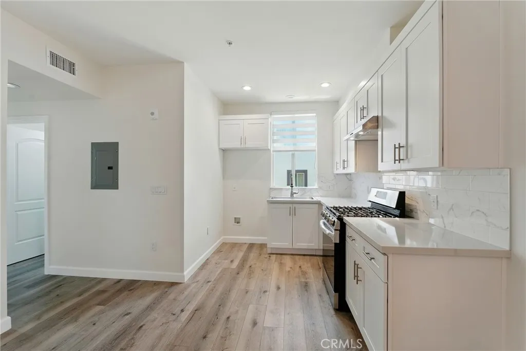 Additional image 29 of 11302 Morrison Street Unit 202, North Hollywood, CA 91601