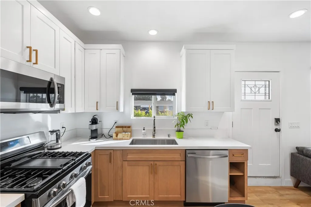 Additional image 43 of 10290 Montevista, Montclair, CA 91763