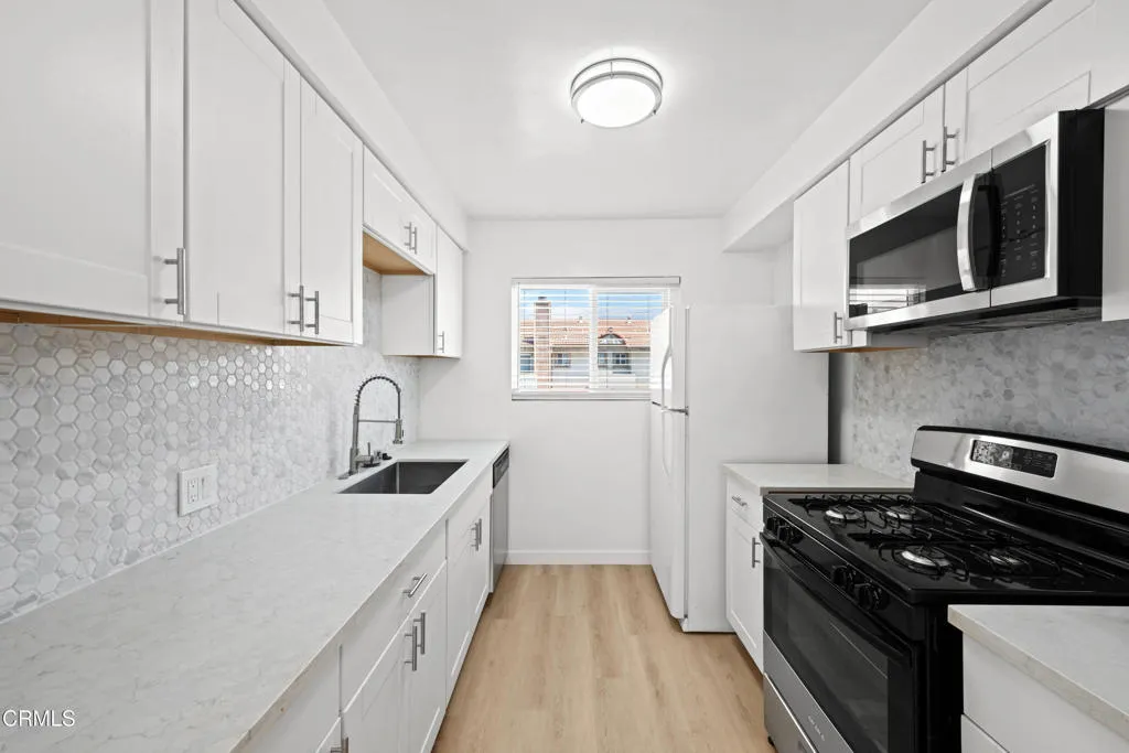 Additional image 35 of 121 S Chester Avenue Unit 12, Pasadena, CA 91106