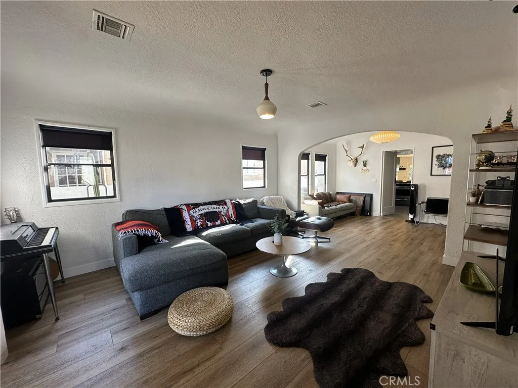 Additional image 39 of 206 W Mountain View Avenue, Glendora, CA 91741