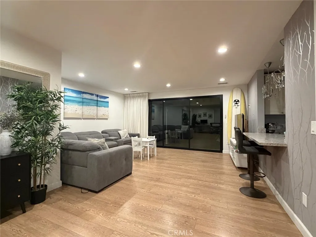 Additional image 21 of 18719 Martha, Tarzana, CA 91356