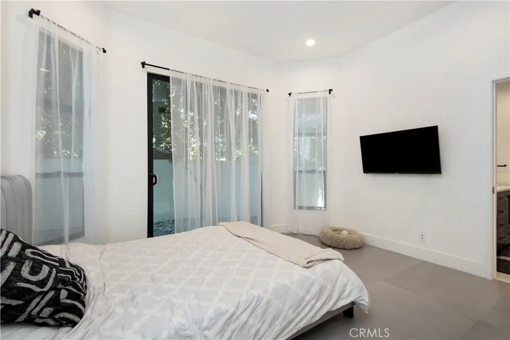 Additional image 21 of 22254 Dumetz Road, Woodland Hills, CA 91364