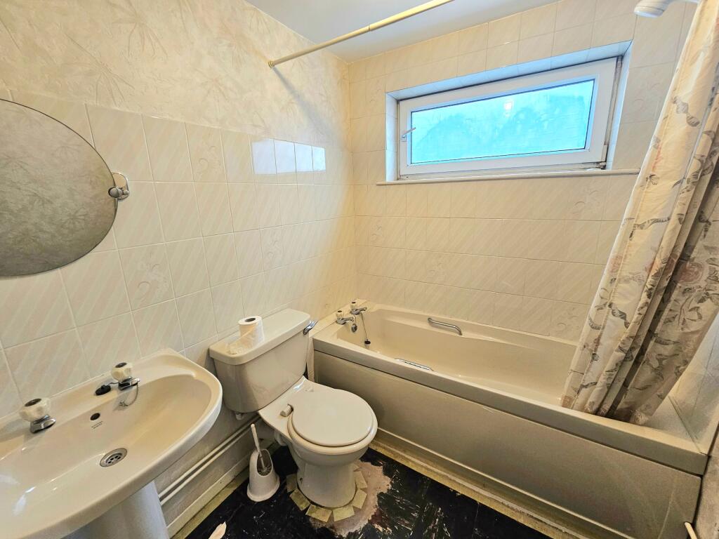 Additional image 5 of Holly Park Drive, Birmingham