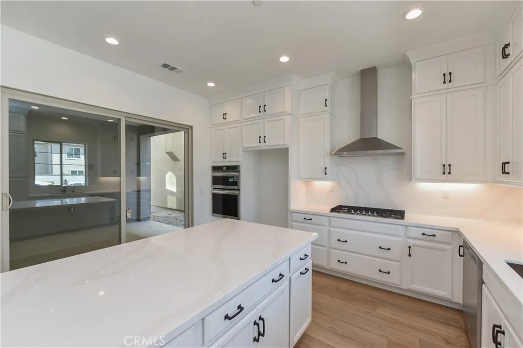 Additional image 42 of 162 Pattern, Irvine, CA 92618