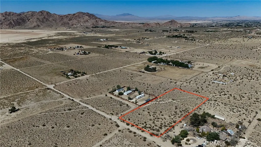 Additional image 2 of 754 Ivanhoe Road, Lucerne Valley, CA 92356