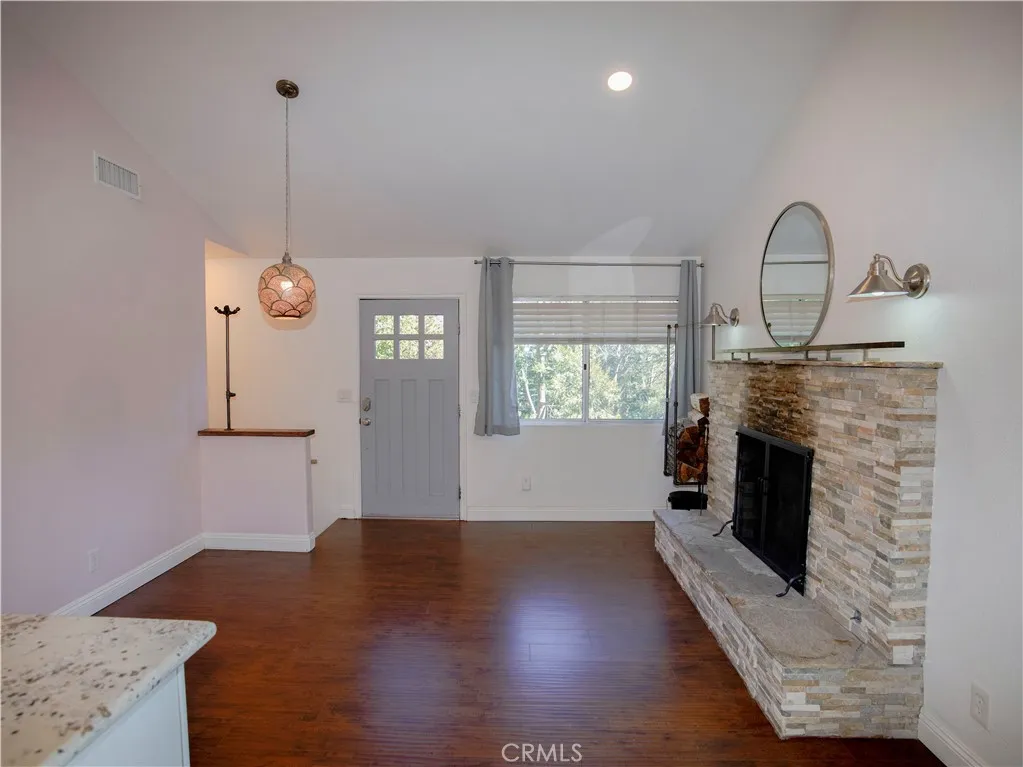 Additional image 30 of 810 W Victoria Court, Lake Arrowhead, CA 92352