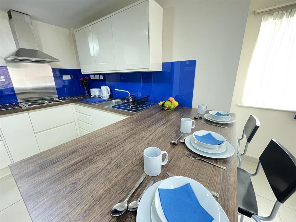 Additional image 9 of Unihouse Court