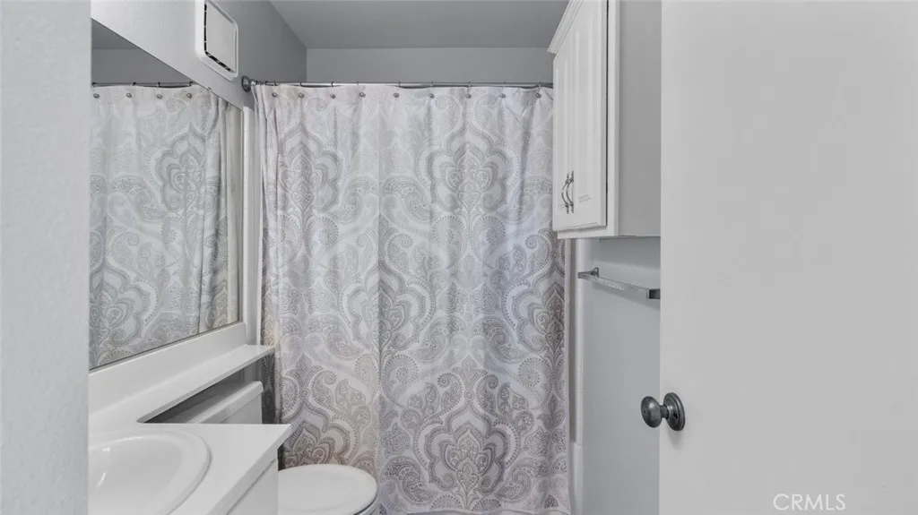 Additional image 25 of 24491 Valle Del Oro Unit 201, Newhall, CA 91321