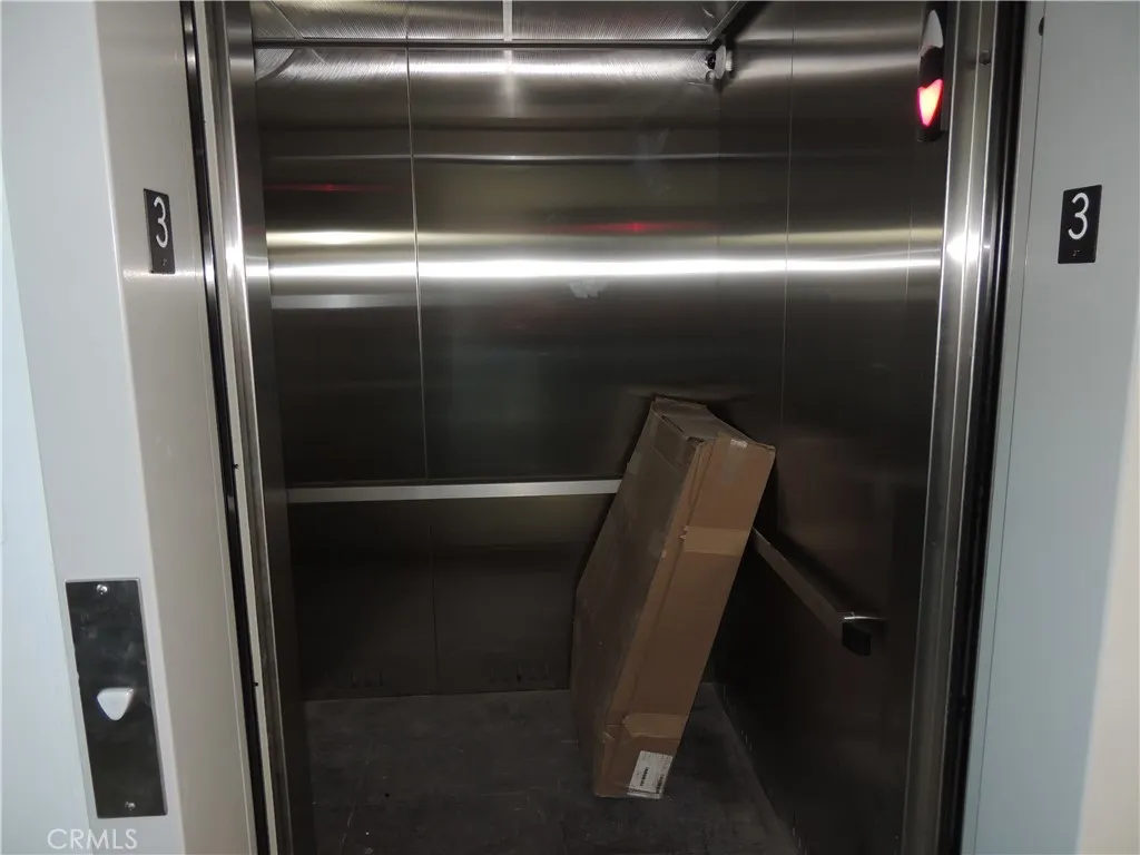 Additional image 13 of 22735 Del Valle Street Unit 3, Woodland Hills, CA 91364