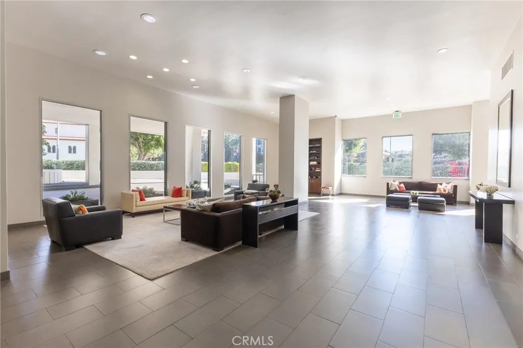 Additional image 23 of 10501 Wilshire Blvd, Los Angeles, CA 90024