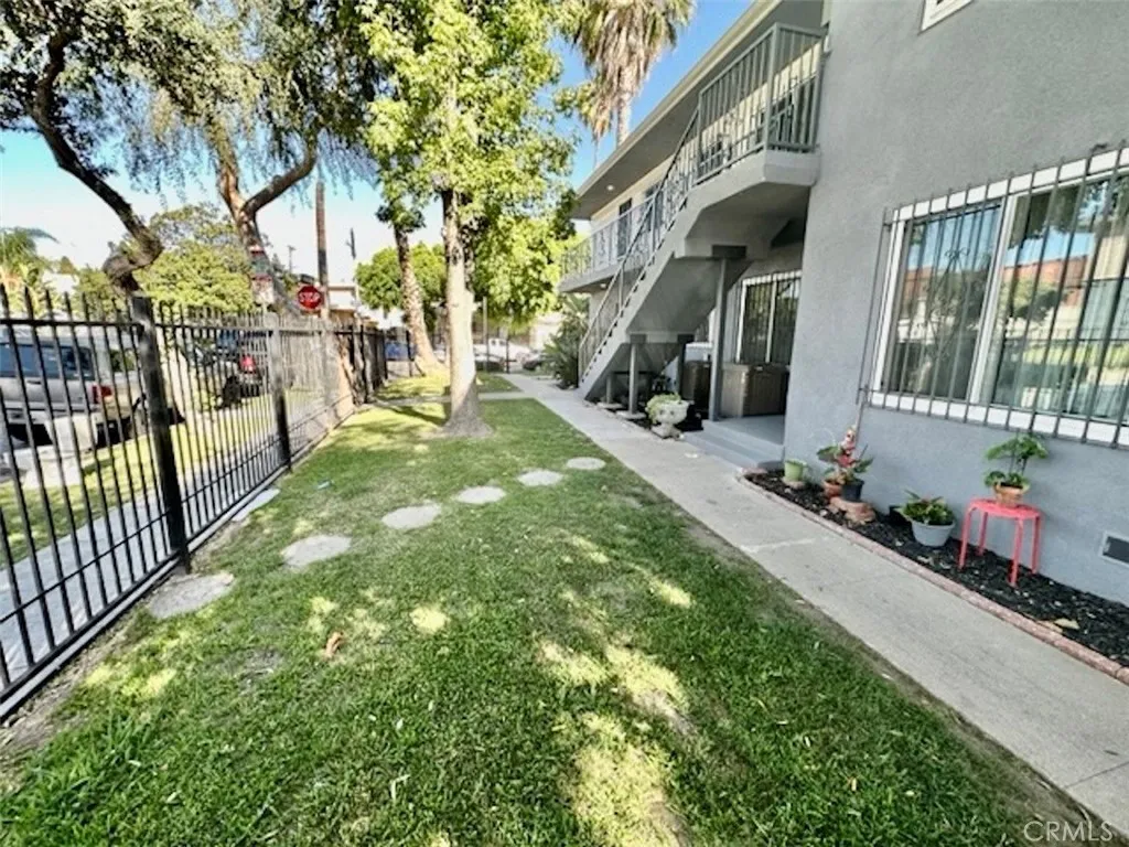 Additional image 3 of 10215 S 10th Avenue Unit 2, Inglewood, CA 90303