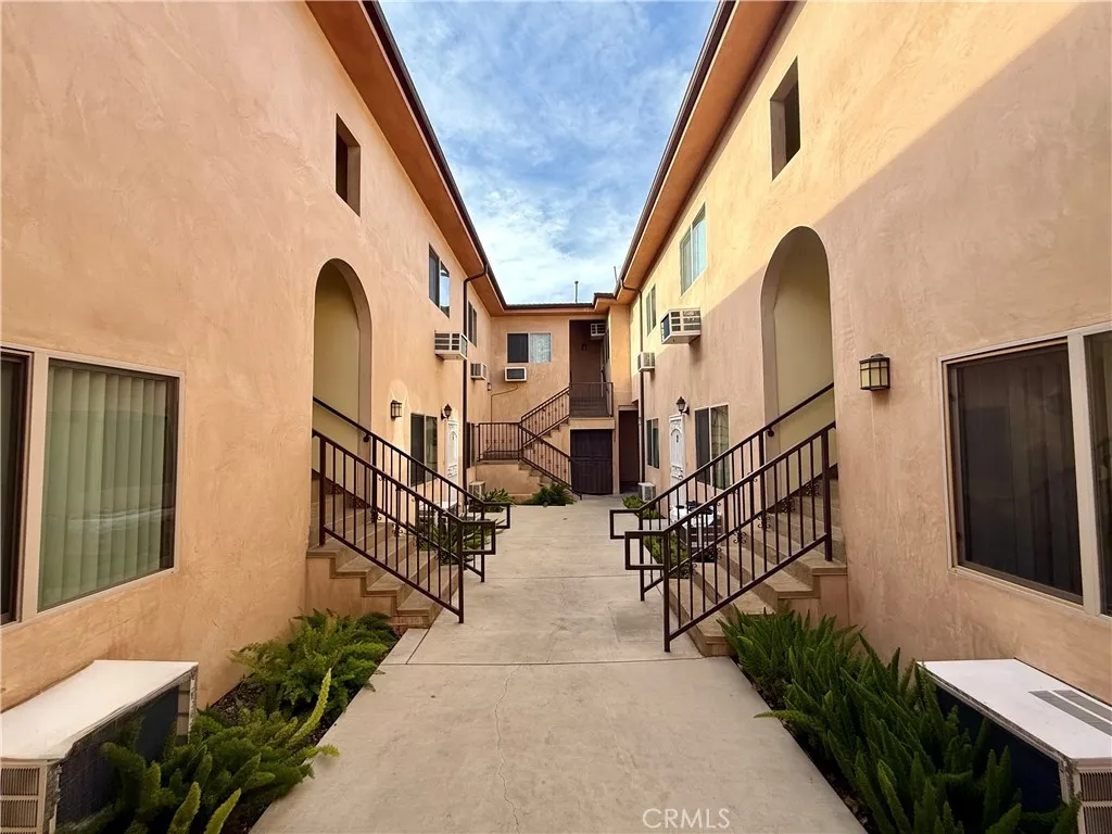 Additional image 35 of 6917 Woodman Avenue Unit 7, Van Nuys, CA 91405