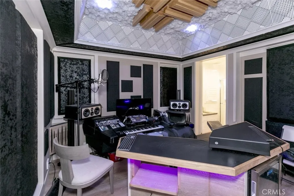 Additional image 31 of 20300 W Windsor Lane, Northridge, CA 91326