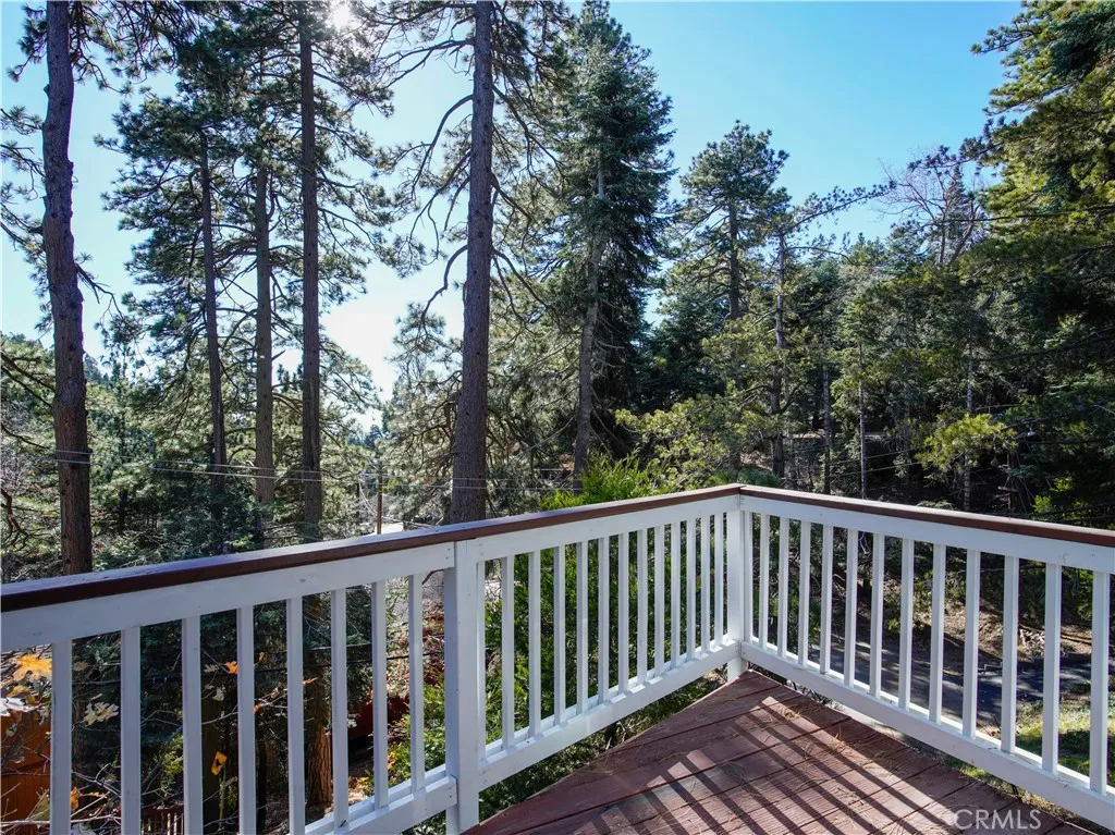 Additional image 24 of 810 W Victoria Court, Lake Arrowhead, CA 92352