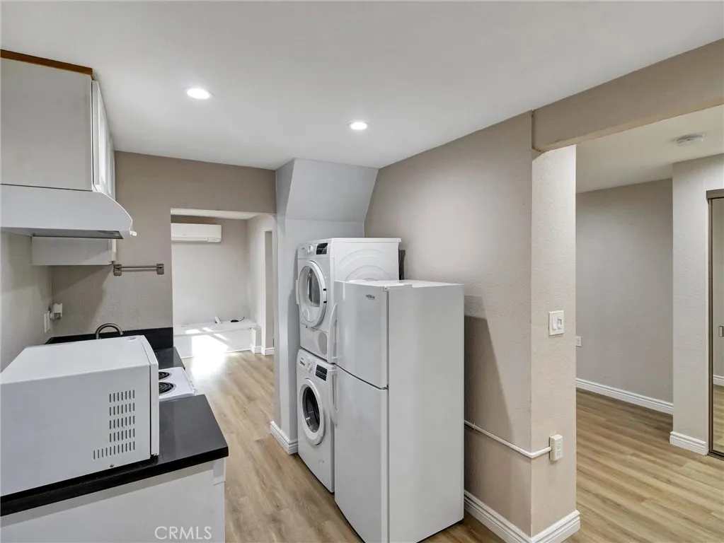 Additional image 57 of 985 Dexter Street, Los Angeles, CA 90042