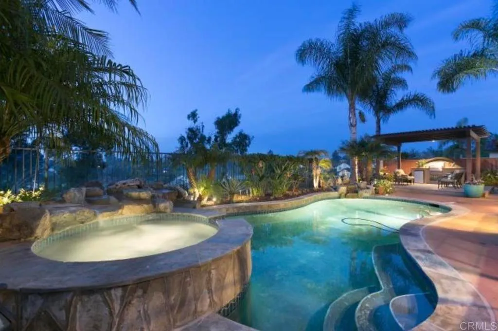 Additional image 3 of 2218 Vista La Nisa, Carlsbad, CA 92009