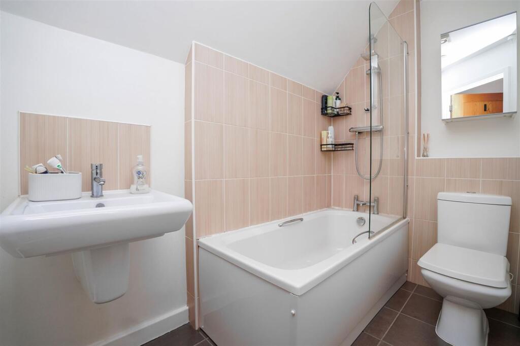 Additional image 11 of Highfield Road, Hall Green, B28