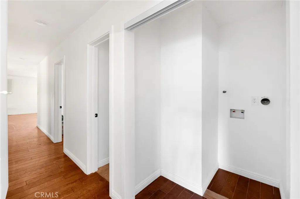 Additional image 35 of 7044 White Oak Ave, Van Nuys, CA 91406